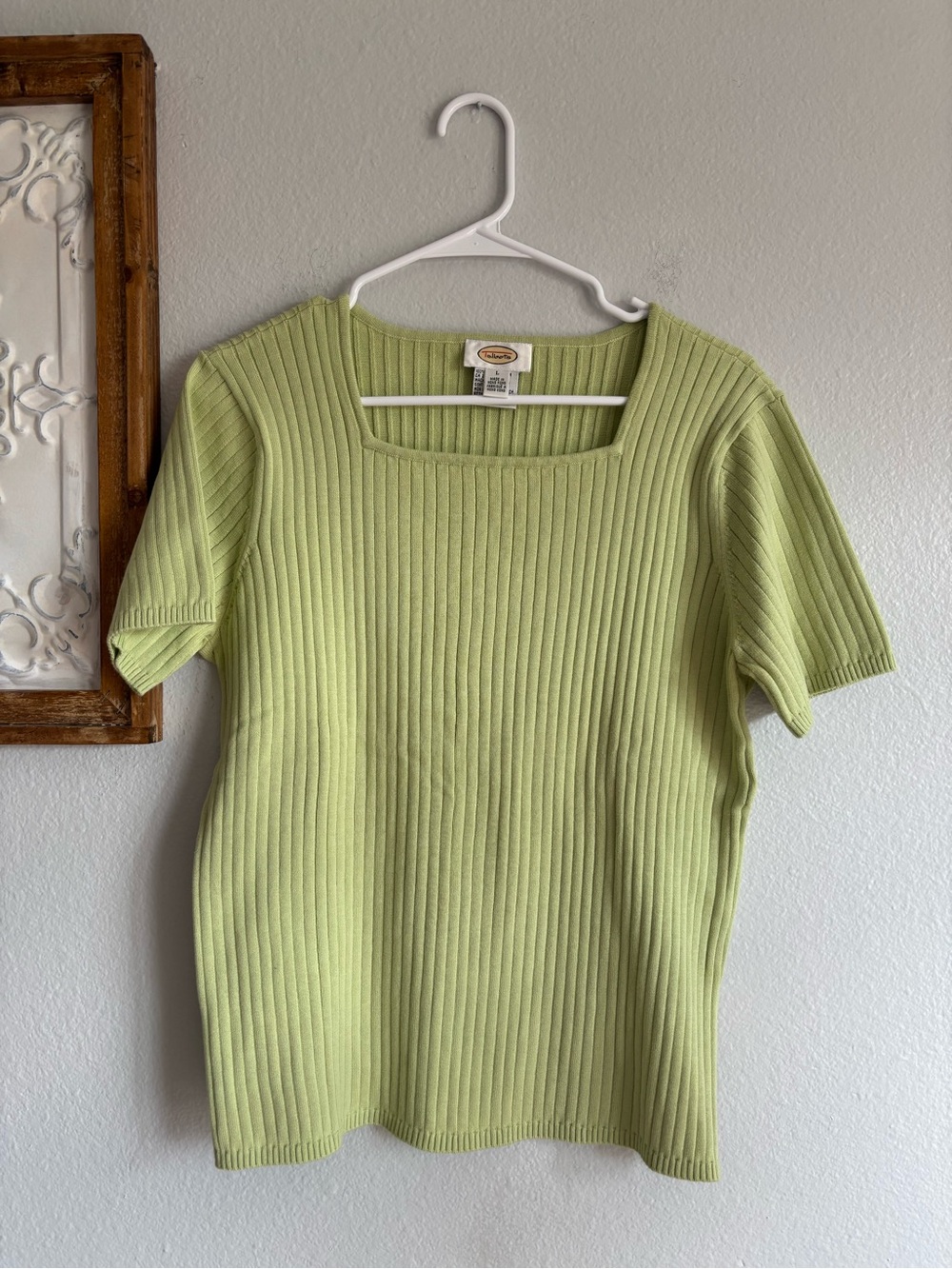 Talbots women’s sz Large vintage Ribbed 100% cotton Short Sleeve Top Light Green